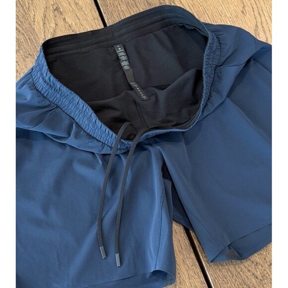 Lululemon Channel Cross Short 7" Swim Trunks Men’s Sz XL True Navy Drawstring - Picture 6 of 11